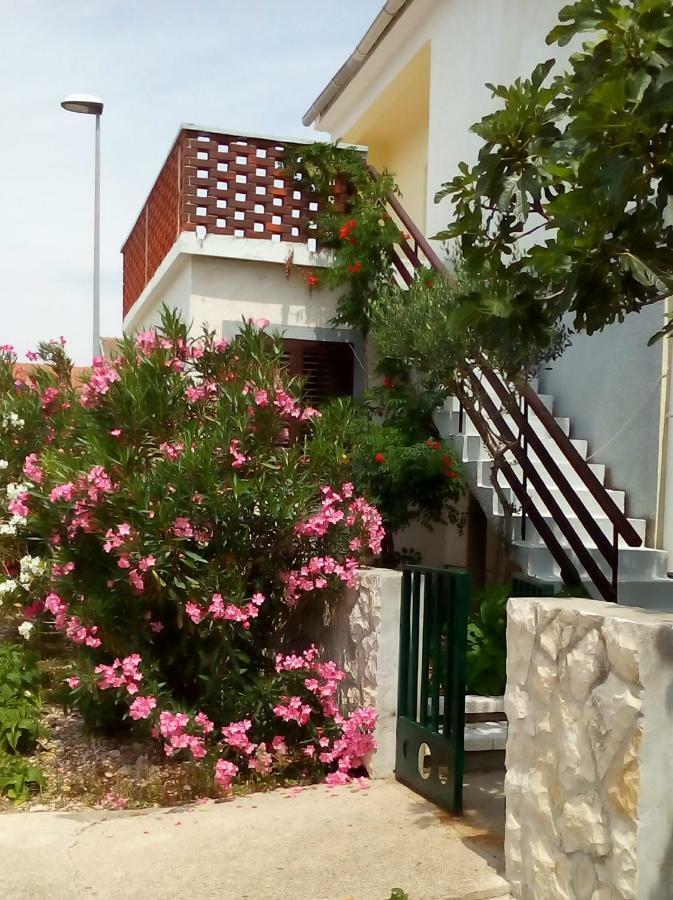 Apartments Orlic Povljana Luaran gambar
